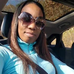 Meet your Posher, Virginia